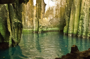 the islands of Fiji: sawa-i-lau caves